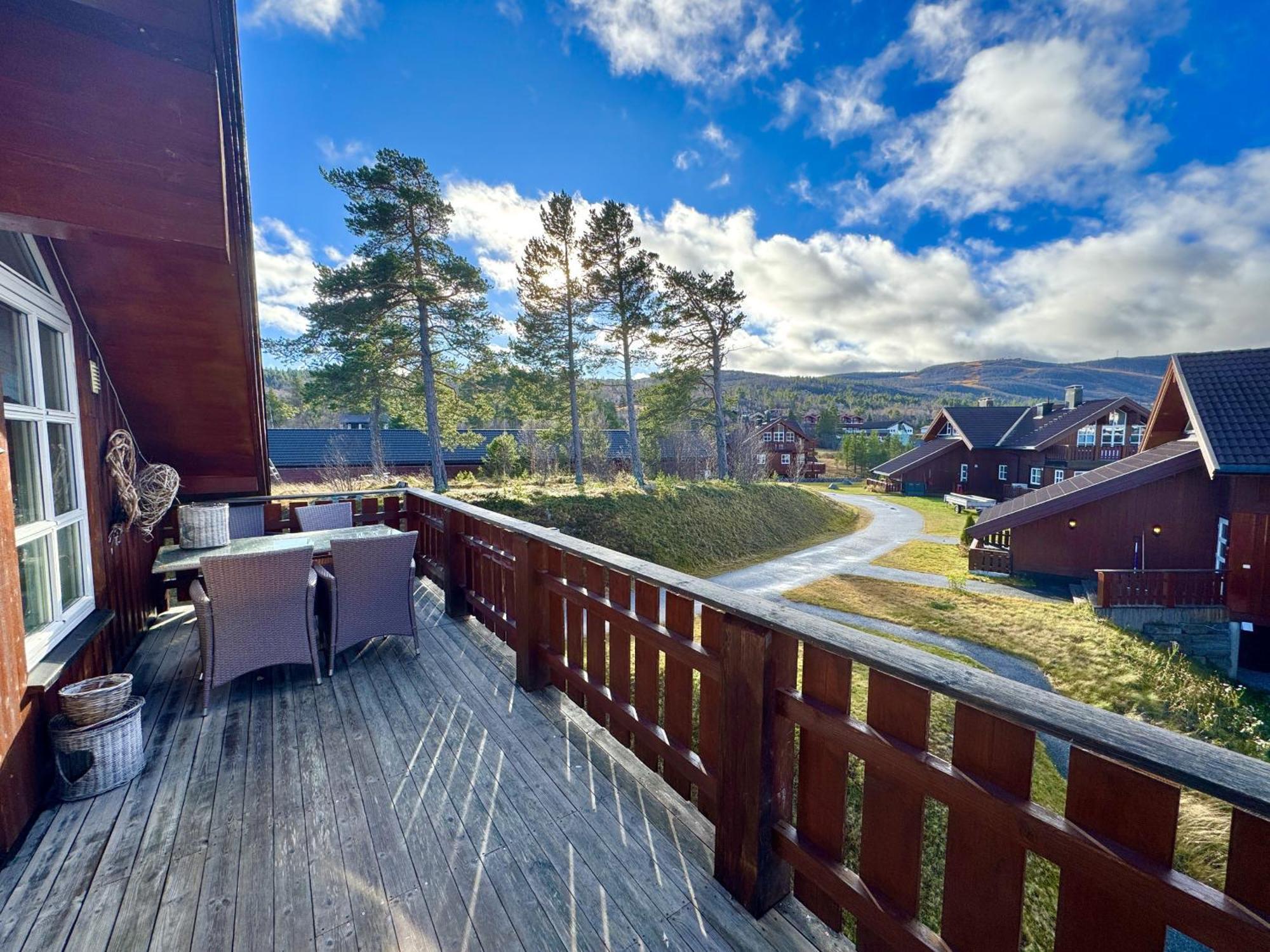 Spacious And Beautiful Apartment In Geilo, Mountain Retreat With View! Bagian luar foto